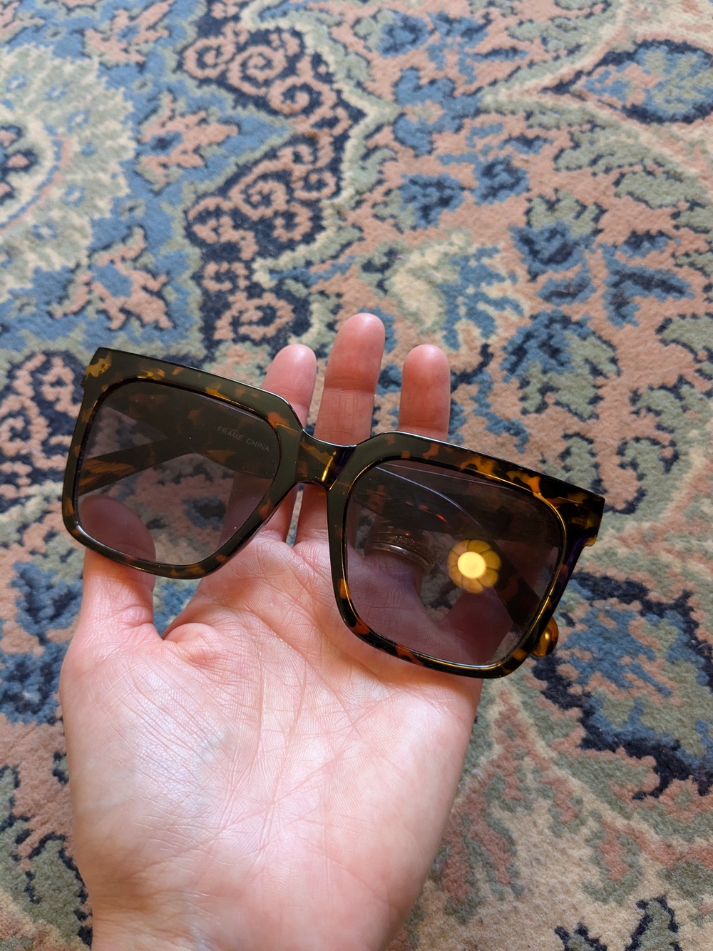 Oversized Tortoise Shell Glasses For Women - Picture 2 of 2